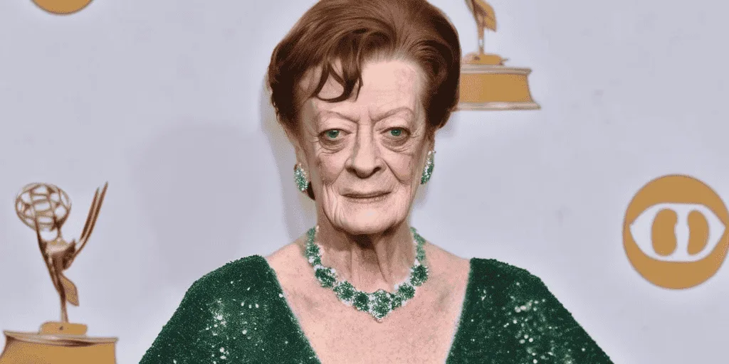 maggie smith in green glitter diamond dress supernatural gold (1)